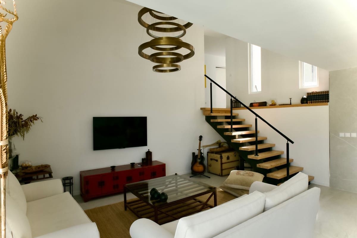 4 bedroom Villa for holiday rental in Casares with pool garage - € 15,000 (Ref: 9733328)