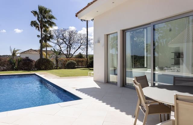 5 soveværelse Villa til leje i Sotogrande, San Roque med swimmingpool garage - € 10.000 (Ref: 9733330)