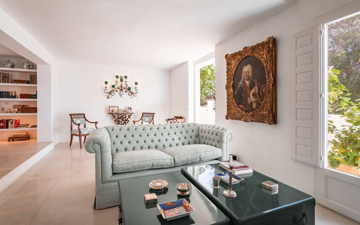3 bedroom Villa for rent in Nueva Andalucia with pool garage - € 7,000 (Ref: 9733331)
