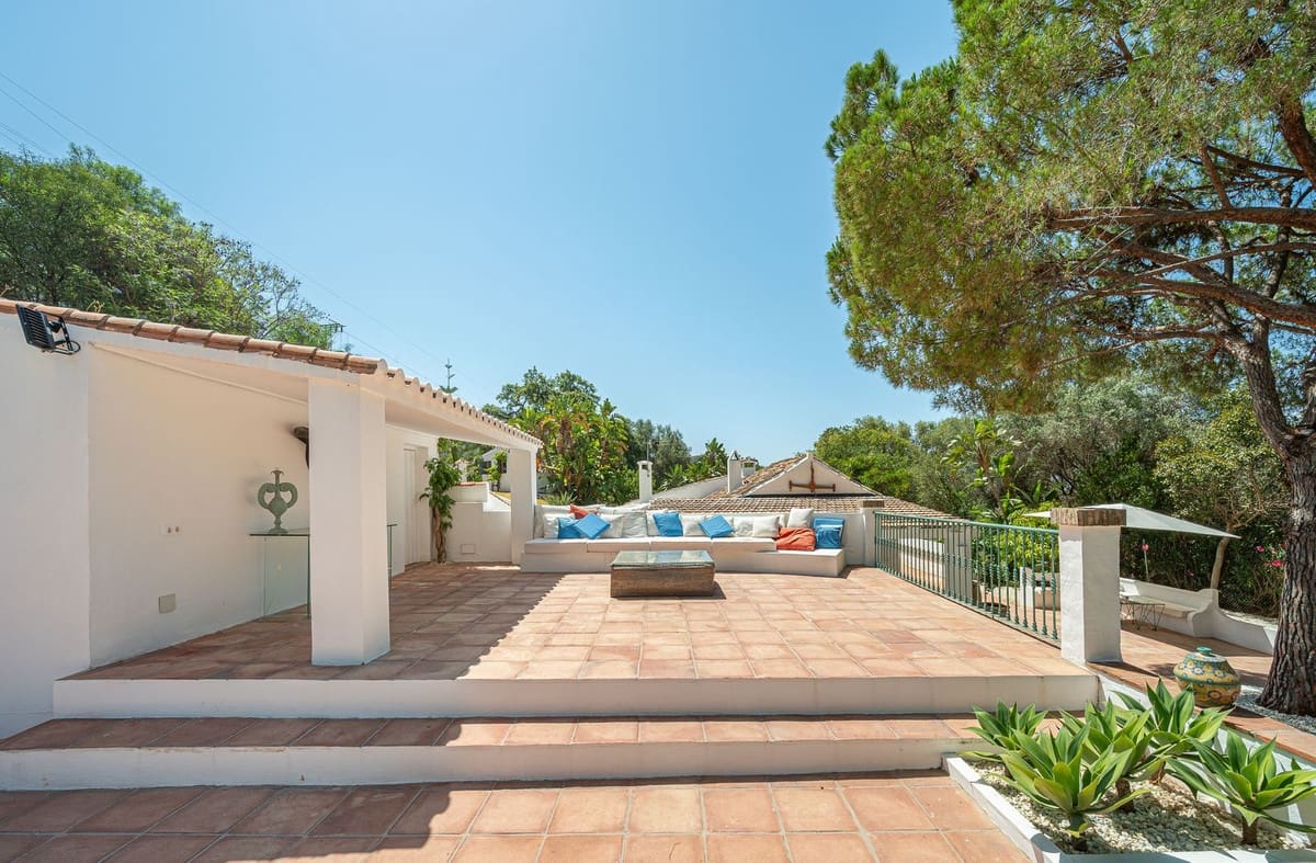3 bedroom Villa for holiday rental in Nueva Andalucia with pool garage - € 4,800 (Ref: 9733332)