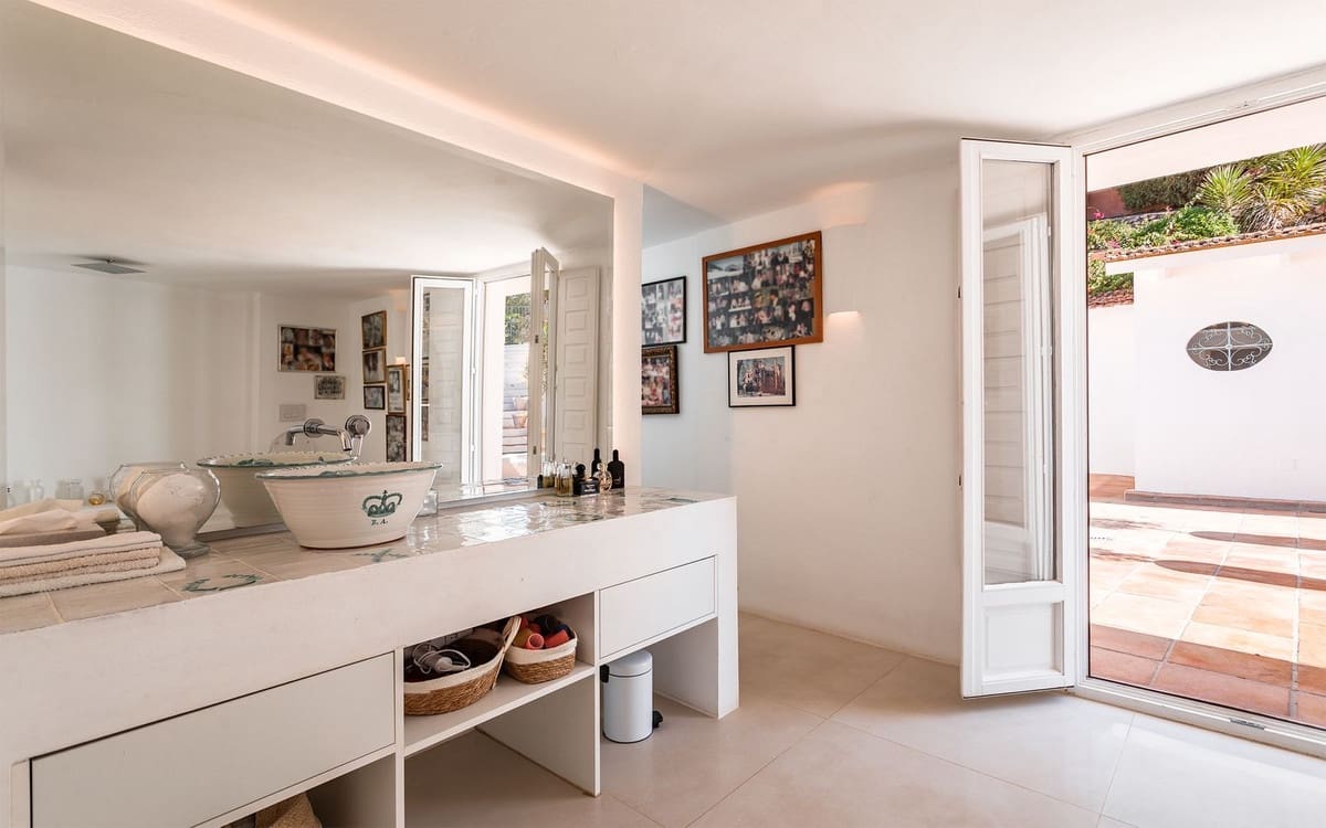 3 bedroom Villa for holiday rental in Nueva Andalucia with pool garage - € 4,800 (Ref: 9733332)
