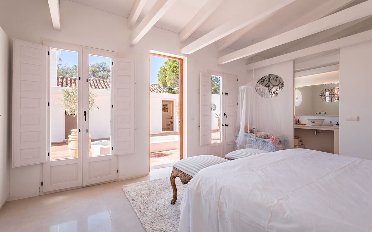3 bedroom Villa for holiday rental in Nueva Andalucia with pool garage - € 4,800 (Ref: 9733332)