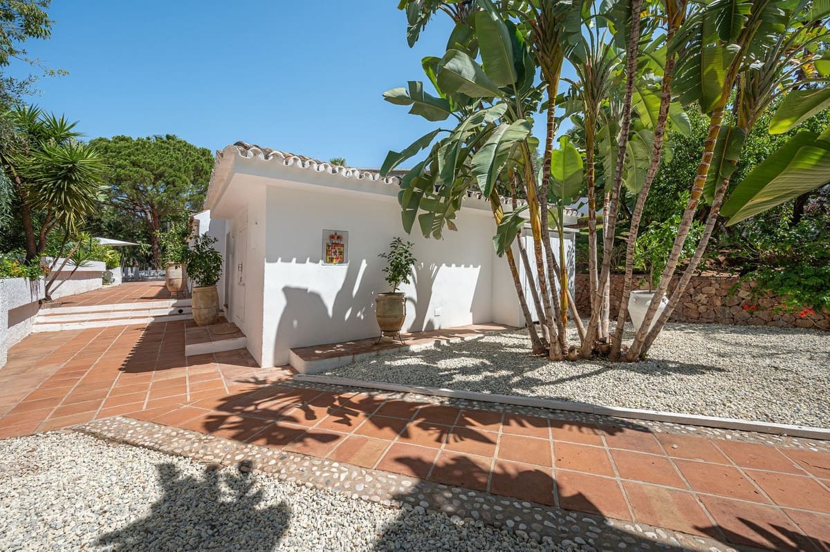 3 bedroom Villa for holiday rental in Nueva Andalucia with pool garage - € 4,800 (Ref: 9733332)