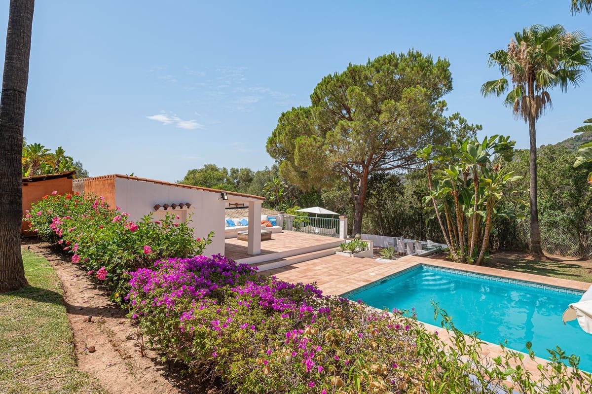 3 bedroom Villa for holiday rental in Nueva Andalucia with pool garage - € 4,800 (Ref: 9733332)