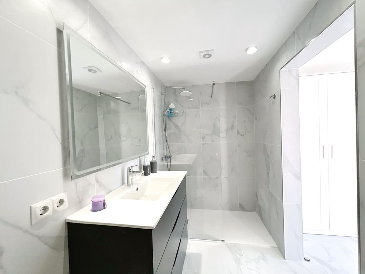 4 sovrum Villa till salu i La Cala de Mijas med pool garage - 989 000 € (Ref: 9733333)