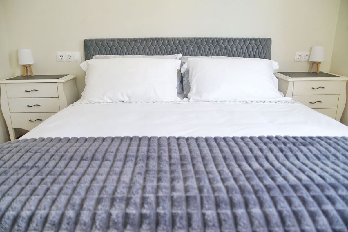 4 bedroom Villa for rent in La Cala de Mijas with pool garage - € 6,000 (Ref: 9733334)