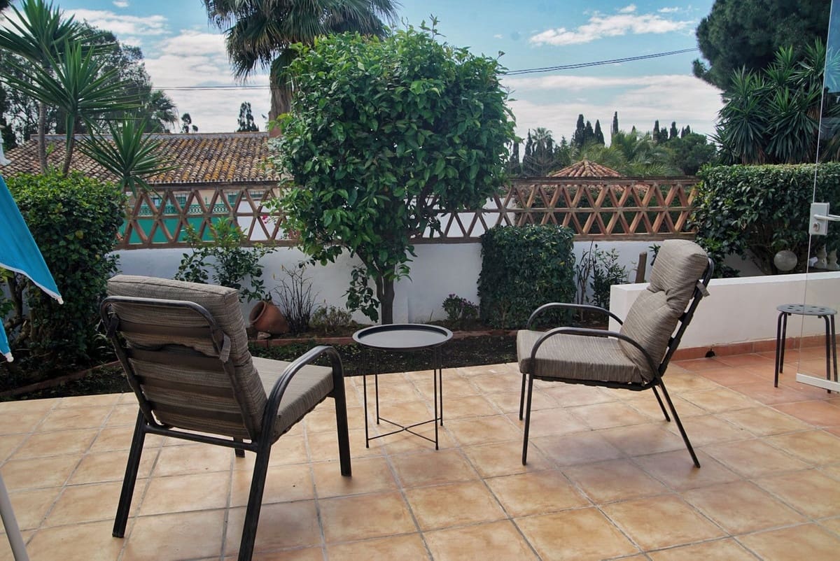 4 bedroom Villa for rent in La Cala de Mijas with pool garage - € 6,000 (Ref: 9733334)