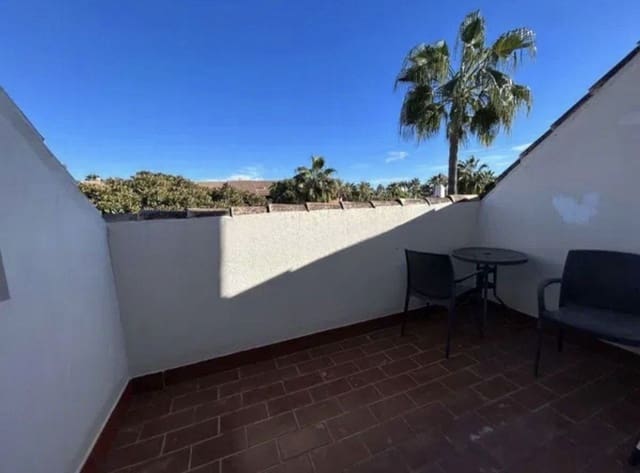 4 bedroom Townhouse for rent in Marbella with pool garage - € 4,000 (Ref: 9733335)