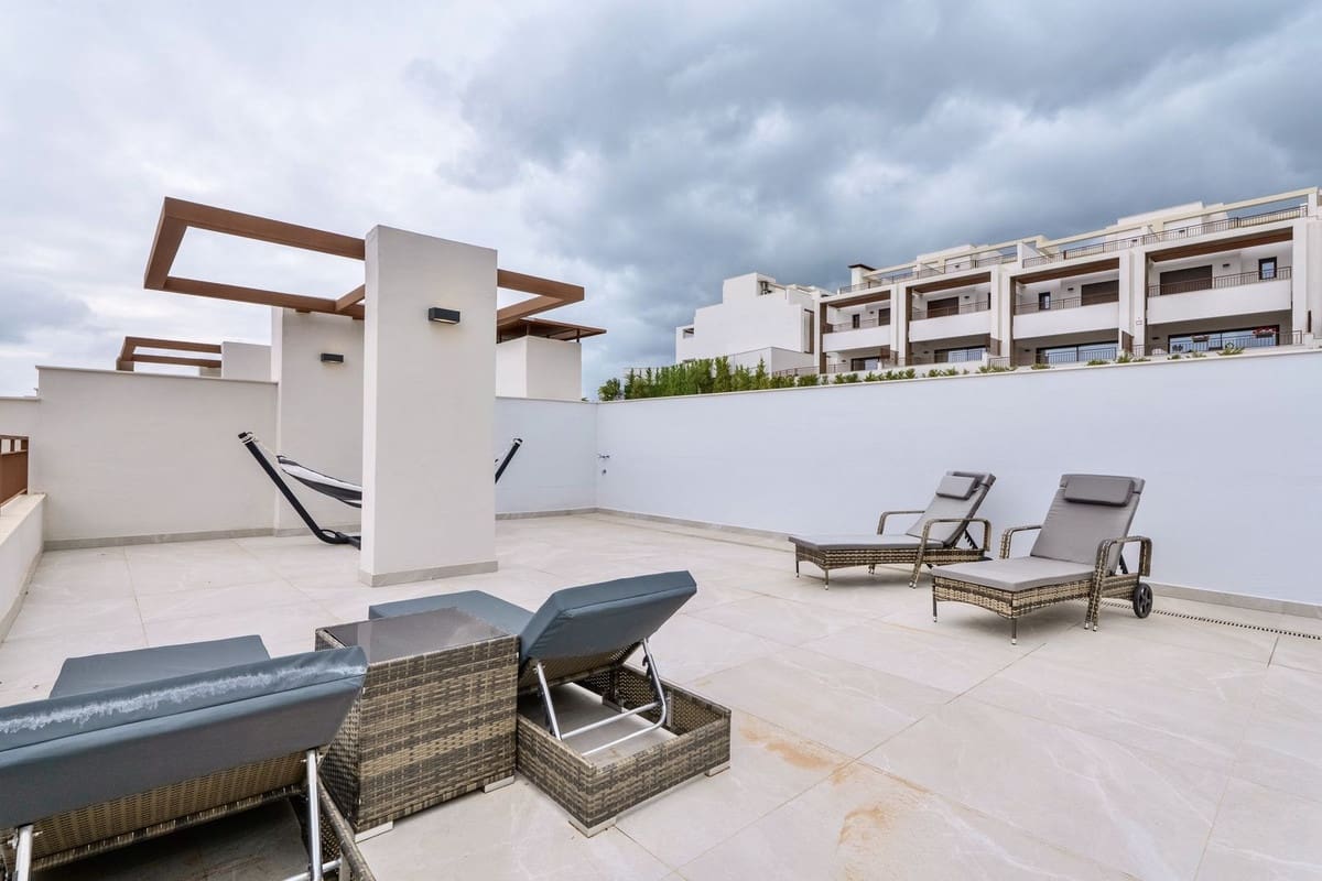 3 bedroom Apartment for rent in Cerro del Aguila with pool garage - € 3,900 (Ref: 9733336)