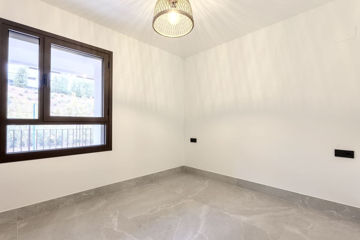 3 soverom Leilighet til leie i Cerro del Aguila med svømmebasseng garasje - € 3 700 (Ref: 9733336)