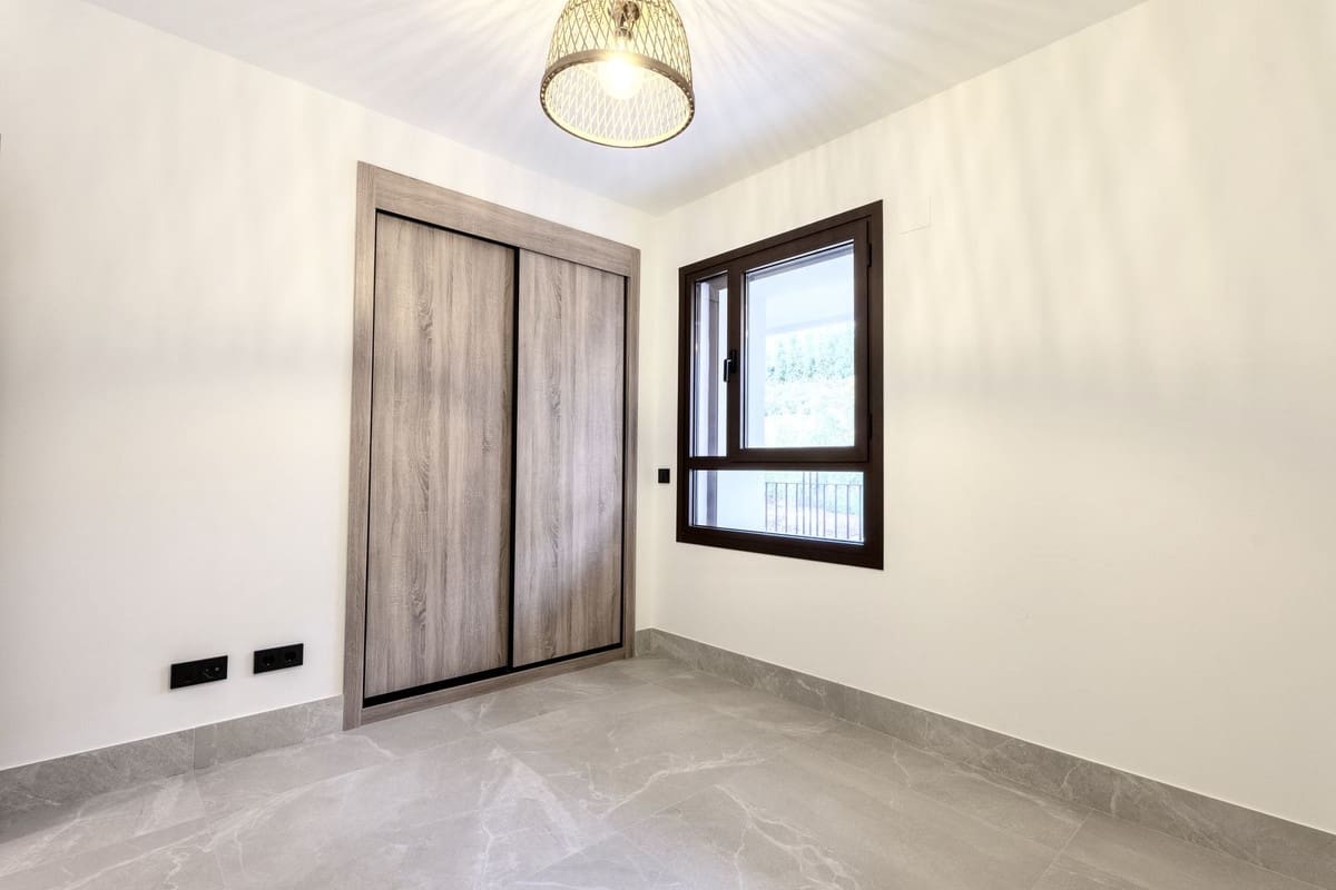 3 soverom Leilighet til leie i Cerro del Aguila med svømmebasseng garasje - € 3 700 (Ref: 9733336)