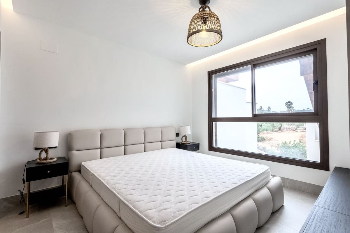 3 soverom Leilighet til leie i Cerro del Aguila med svømmebasseng garasje - € 3 700 (Ref: 9733336)