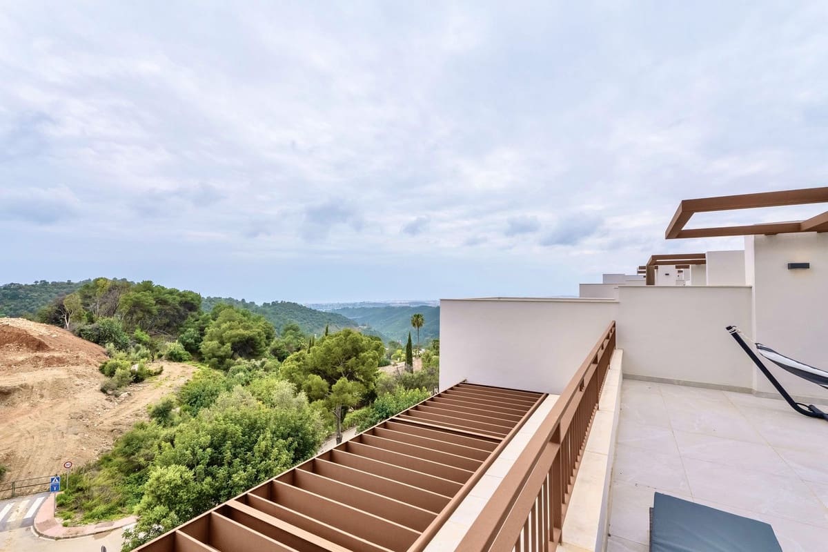 3 soverom Leilighet til leie i Cerro del Aguila med svømmebasseng garasje - € 3 700 (Ref: 9733336)