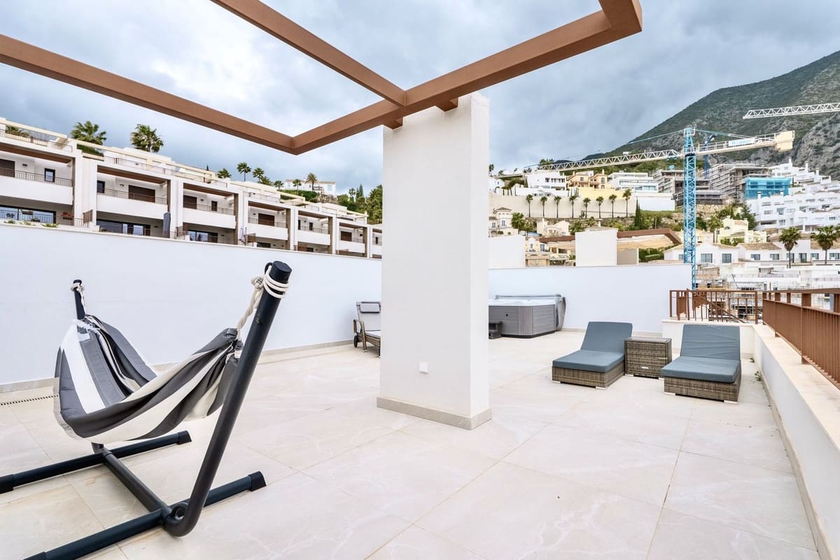3 soverom Leilighet til leie i Cerro del Aguila med svømmebasseng garasje - € 3 700 (Ref: 9733336)