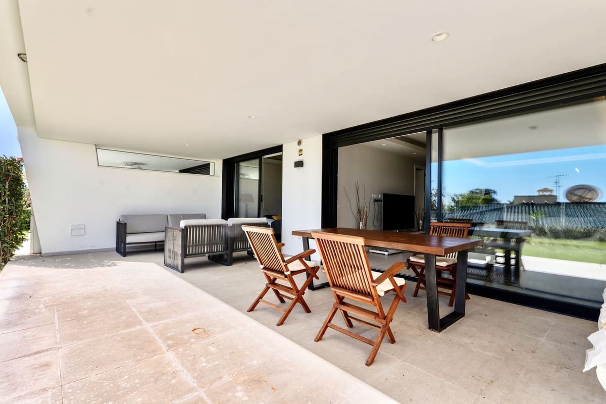 2 bedroom Apartment for rent in Nueva Andalucia with pool garage - € 3,600 (Ref: 9733338)