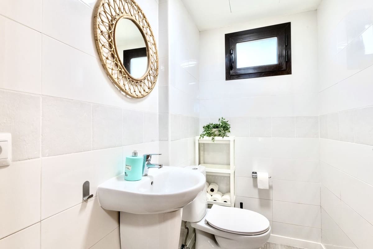 4 bedroom Townhouse for rent in Riviera del Sol with pool garage - € 3,500 (Ref: 9733339)