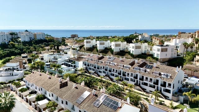 4 soverom Hus til leie i Riviera del Sol, Mijas med svømmebasseng garasje - € 3 500 (Ref: 9733339)