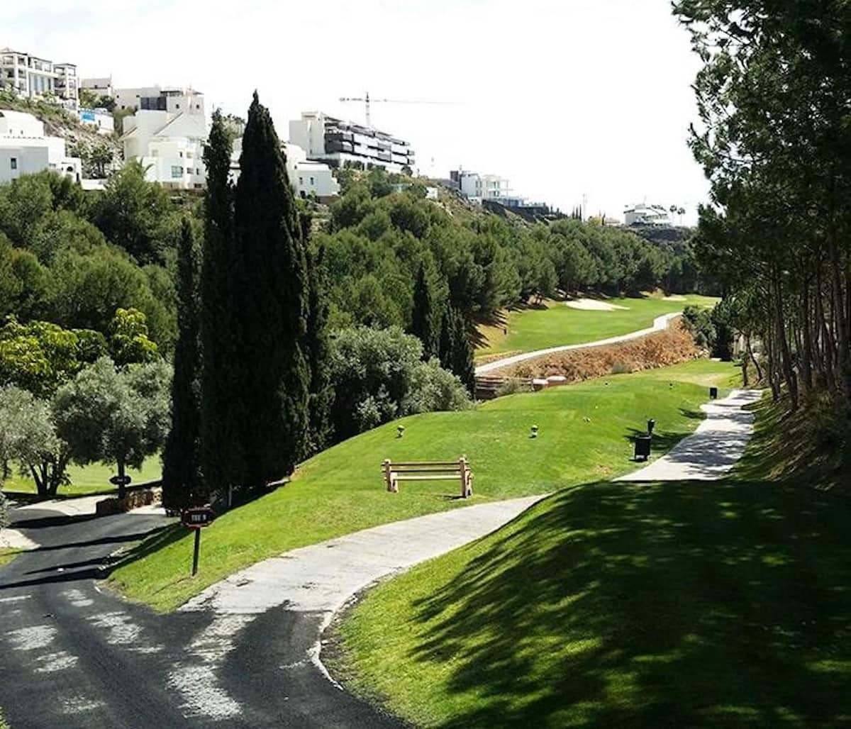 2 bedroom Apartment for rent in Costalita with pool garage - € 3,000 (Ref: 9733343)