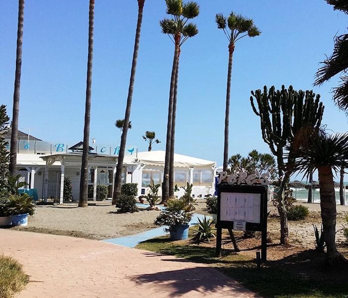 2 bedroom Apartment for rent in Costalita with pool garage - € 3,000 (Ref: 9733343)