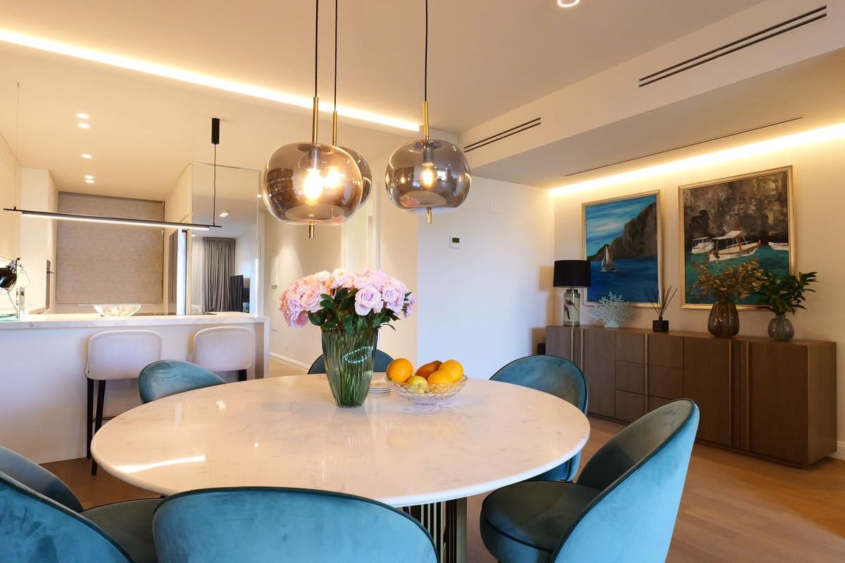 2 bedroom Apartment for rent in New Golden Mile with pool garage - € 3,000 (Ref: 9733344)