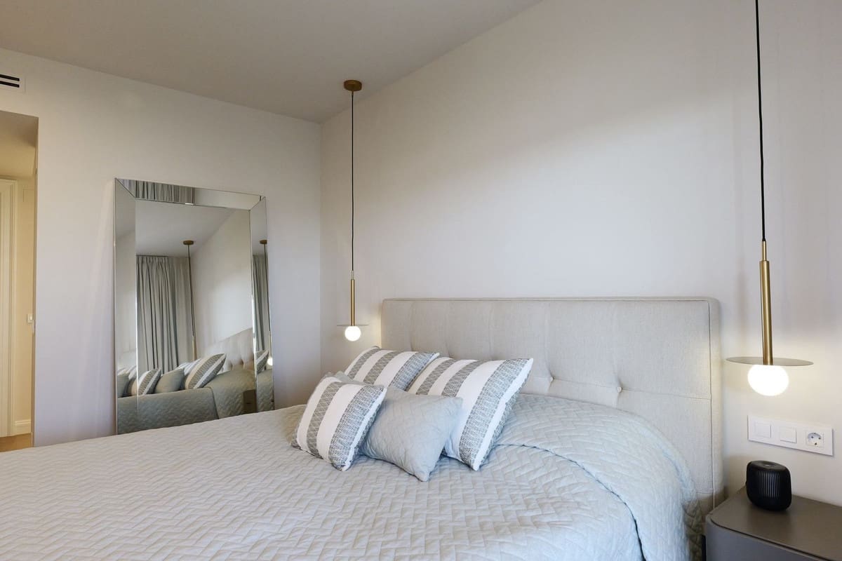 2 bedroom Apartment for rent in New Golden Mile with pool garage - € 3,000 (Ref: 9733344)