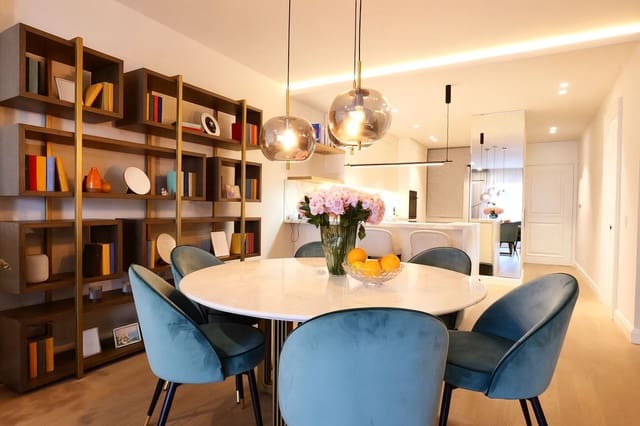 2 bedroom Apartment for rent in Selwo, Estepona with pool garage - € 3,000 (Ref: 9733344)