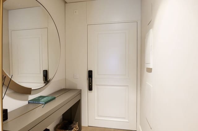 2 bedroom Apartment for rent in Selwo, Estepona with pool garage - € 3,000 (Ref: 9733344)