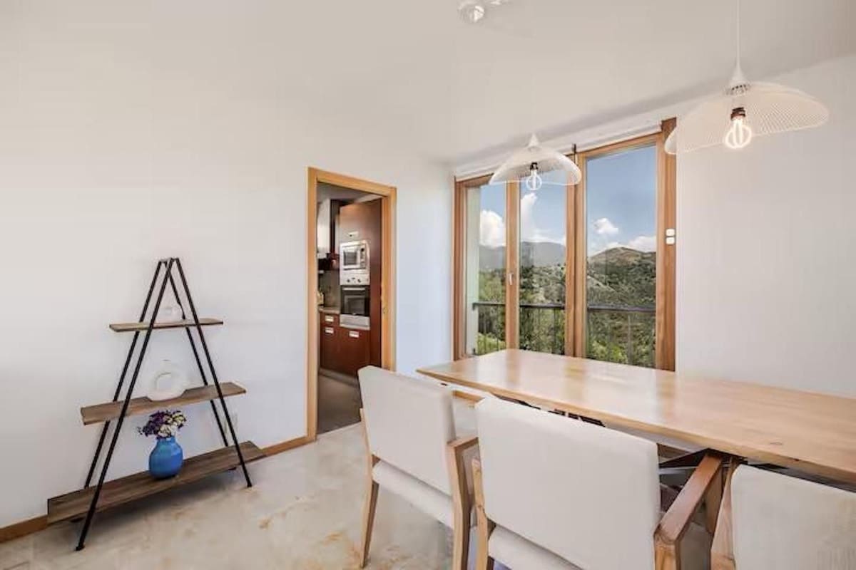 3 bedroom Apartment for rent in Los Monteros with pool garage - € 2,800 (Ref: 9733345)