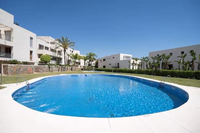 3 camera da letto Appartamento da affittare in Los Monteros, Marbella con piscina garage - 2.800 € (Rif: 9733345)