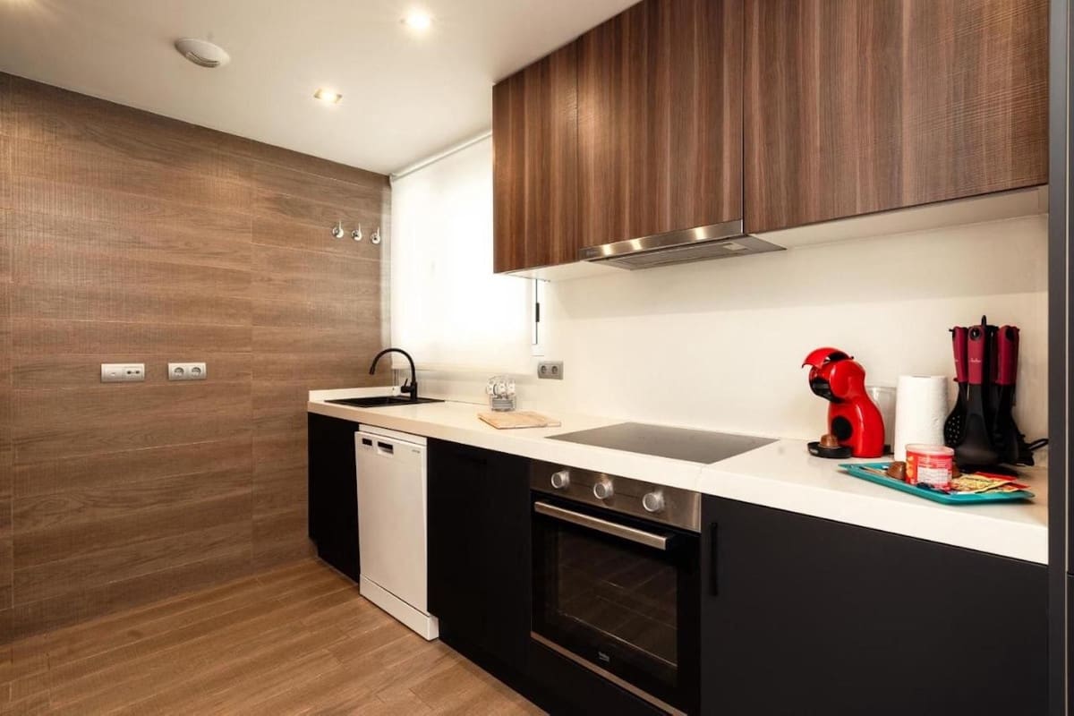 3 bedroom Apartment for rent in San Pedro de Alcantara with pool garage - € 2,700 (Ref: 9733346)