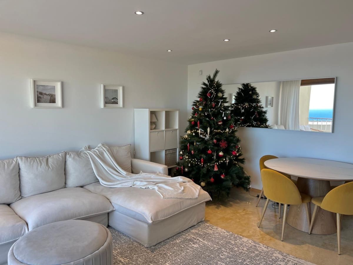 2 bedroom Apartment for rent in Los Monteros with pool garage - € 2,500 (Ref: 9733347)