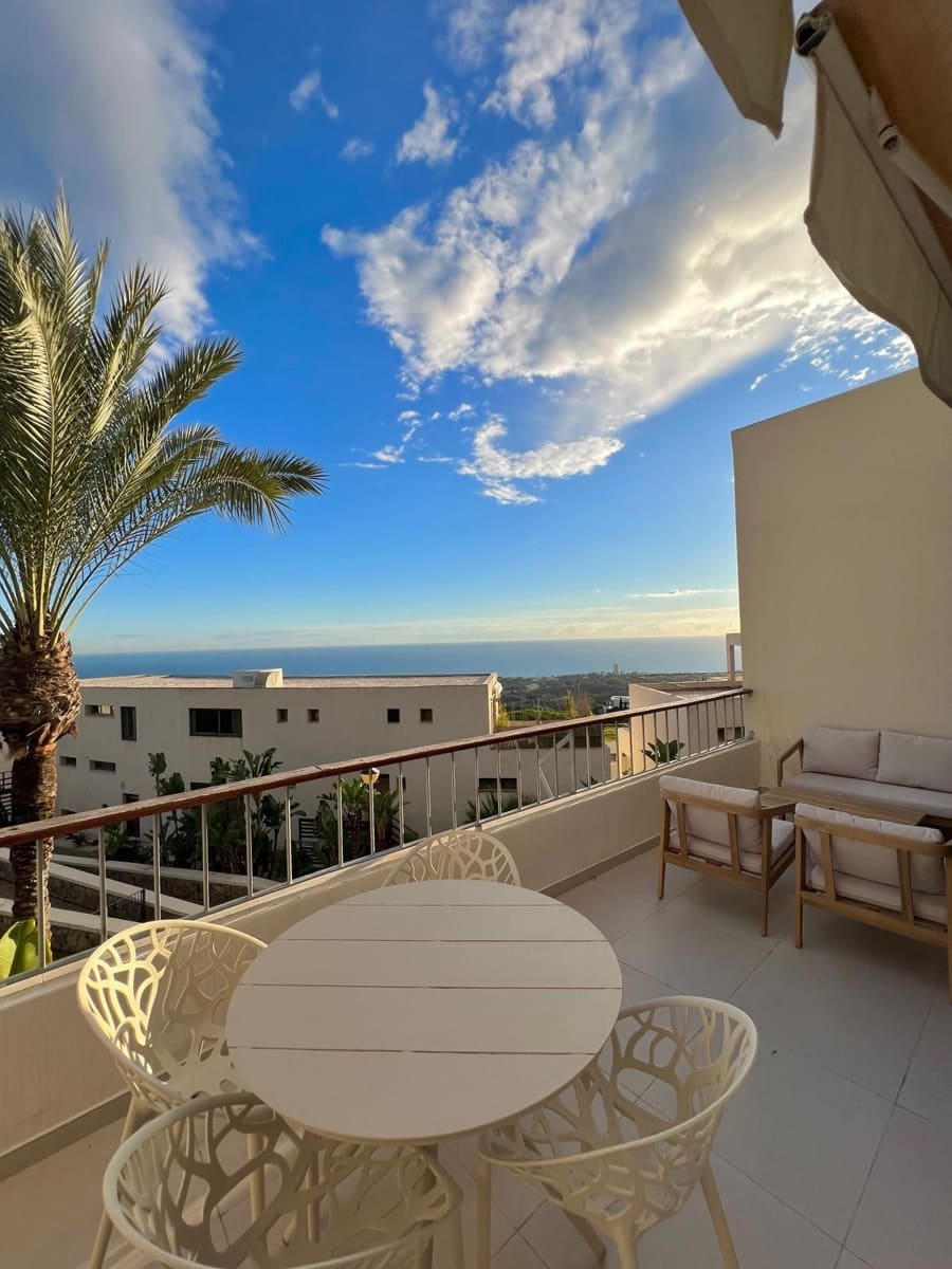 2 bedroom Apartment for rent in Los Monteros with pool garage - € 2,500 (Ref: 9733347)
