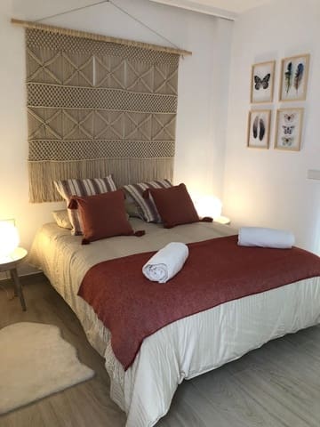 2 soveværelse Penthouse til leje i Nueva Andalucia, Marbella med swimmingpool - € 2.500 (Ref: 9733348)