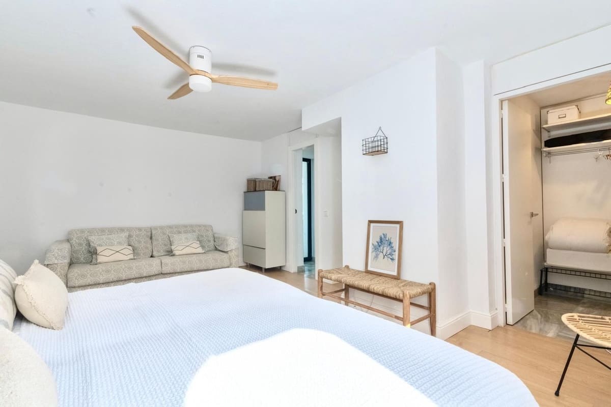2 bedroom Townhouse for rent in Cancelada with pool - € 2,150 (Ref: 9733352)