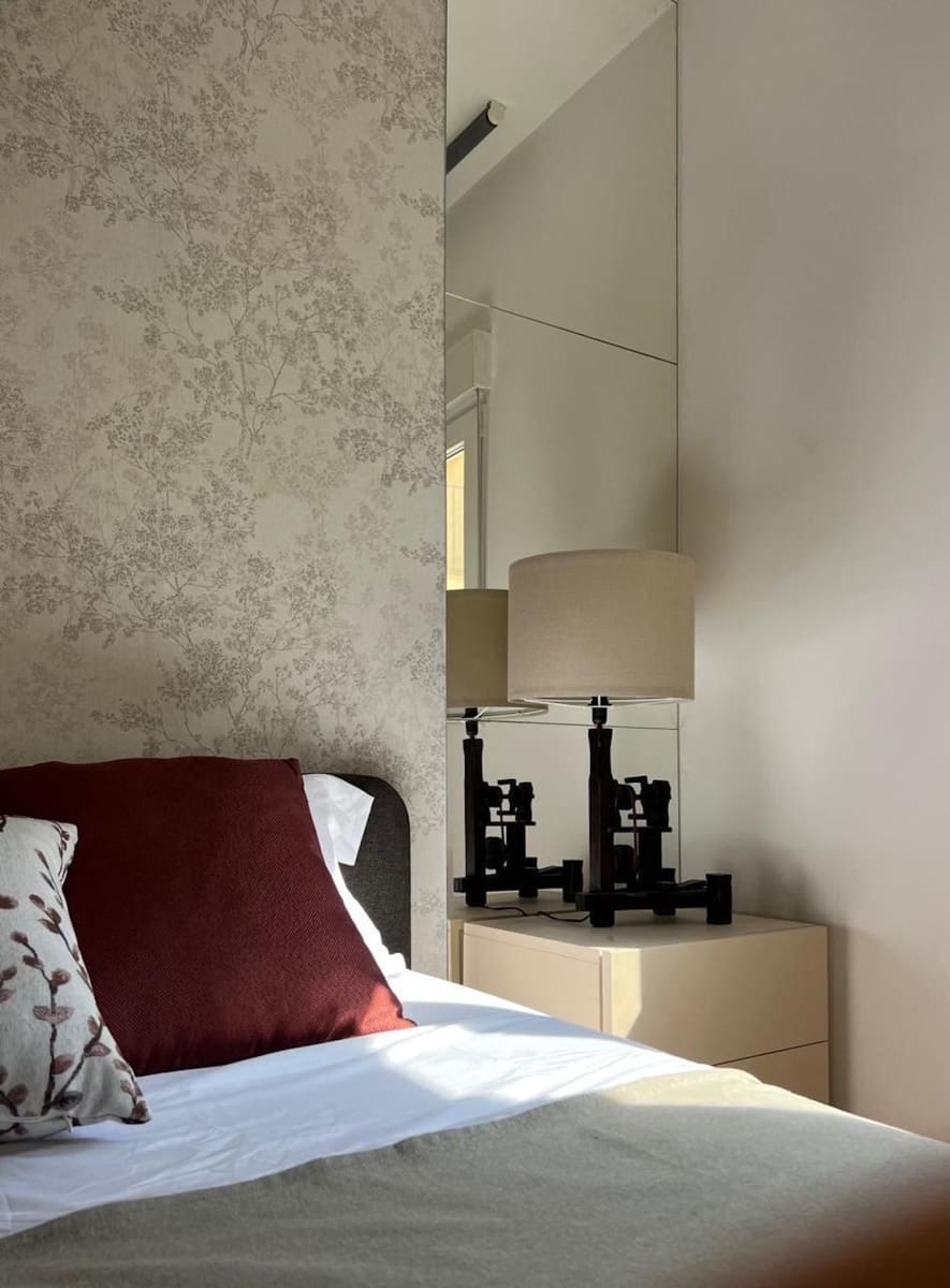 Apartamento de 2 habitaciones en Estepona en alquiler con piscina - 2.000 € (Ref: 9733355)