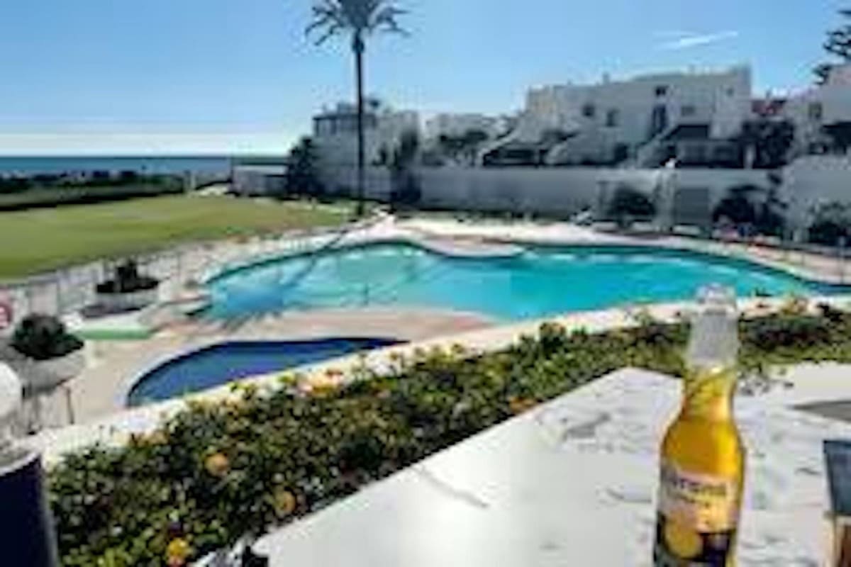 2 bedroom Apartment for rent in Cancelada with pool garage - € 2,000 (Ref: 9733357)