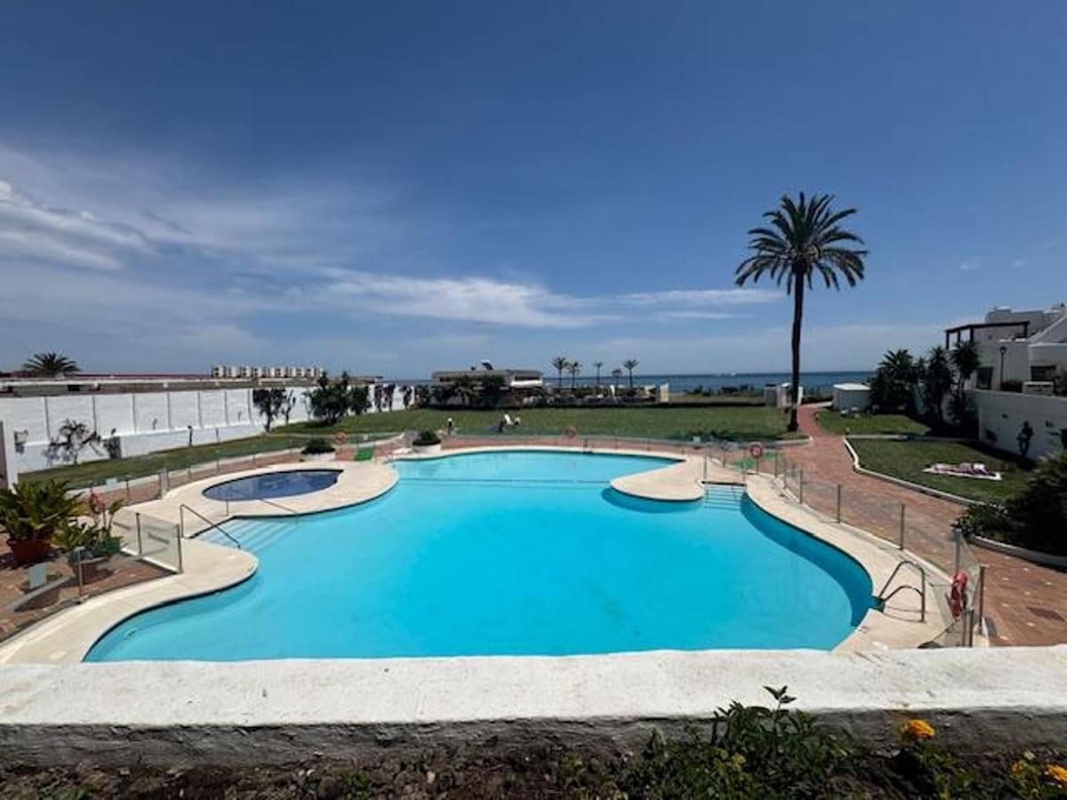 2 bedroom Apartment for rent in Cancelada with pool garage - € 2,000 (Ref: 9733357)