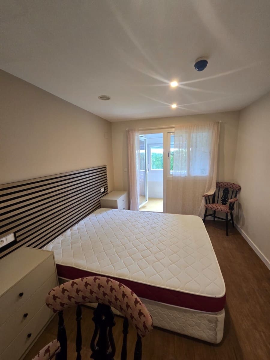 2 bedroom Apartment for rent in Marbella with pool garage - € 1,850 (Ref: 9733358)