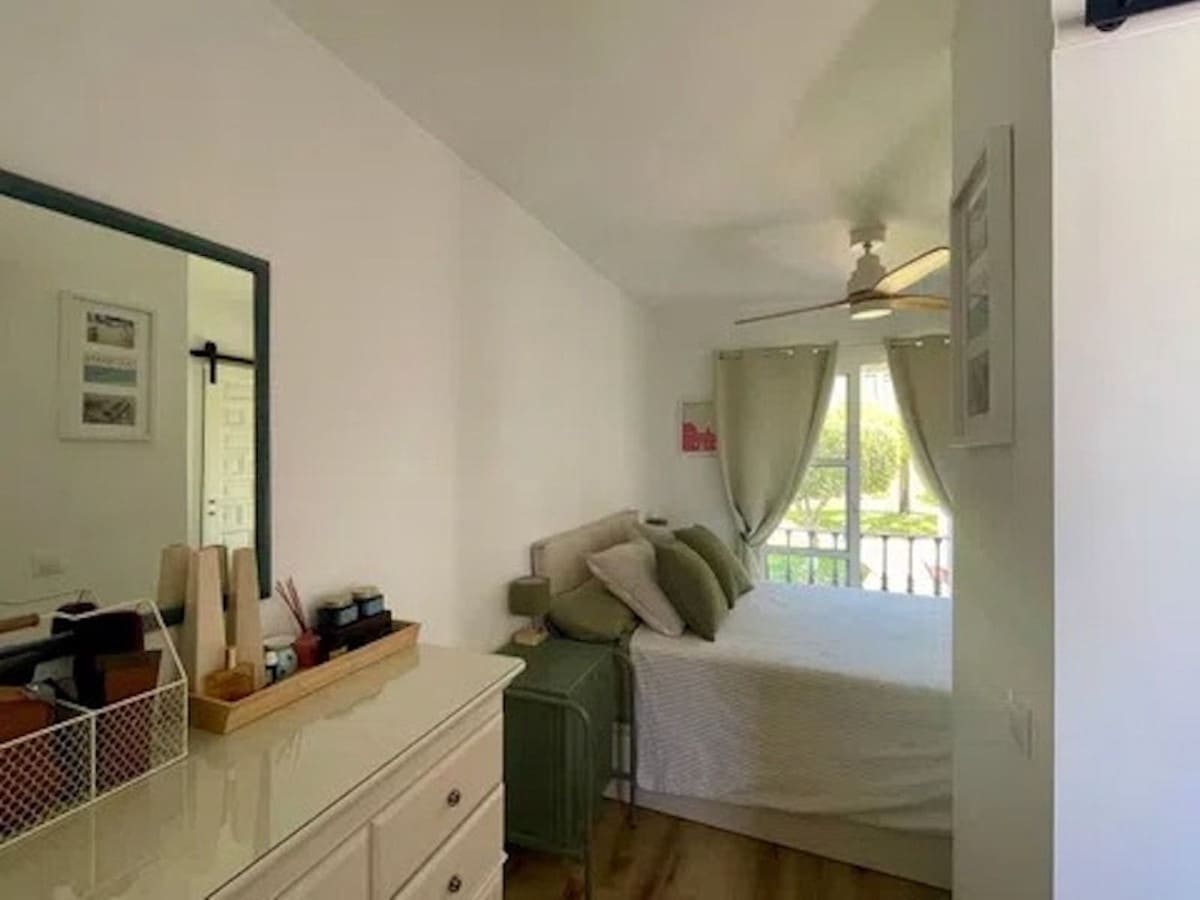 1 Zimmer Apartment zu vermieten in Estepona mit Pool Garage - 1.450 € (Ref: 9733362)