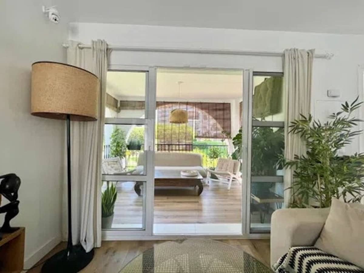 1 Zimmer Apartment zu vermieten in Estepona mit Pool Garage - 1.450 € (Ref: 9733362)