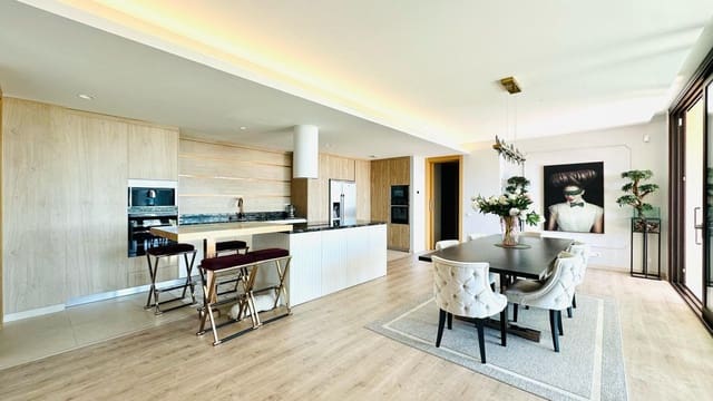 4 chambre Appartement à vendre à La Quinta, Benahavís avec piscine garage - 1 895 000 € (Ref: 9733364)