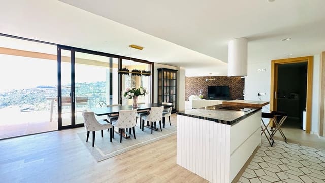 Apartamento de 4 habitaciones en La Quinta, Benahavís en venta con piscina garaje - 1.895.000 € (Ref: 9733364)