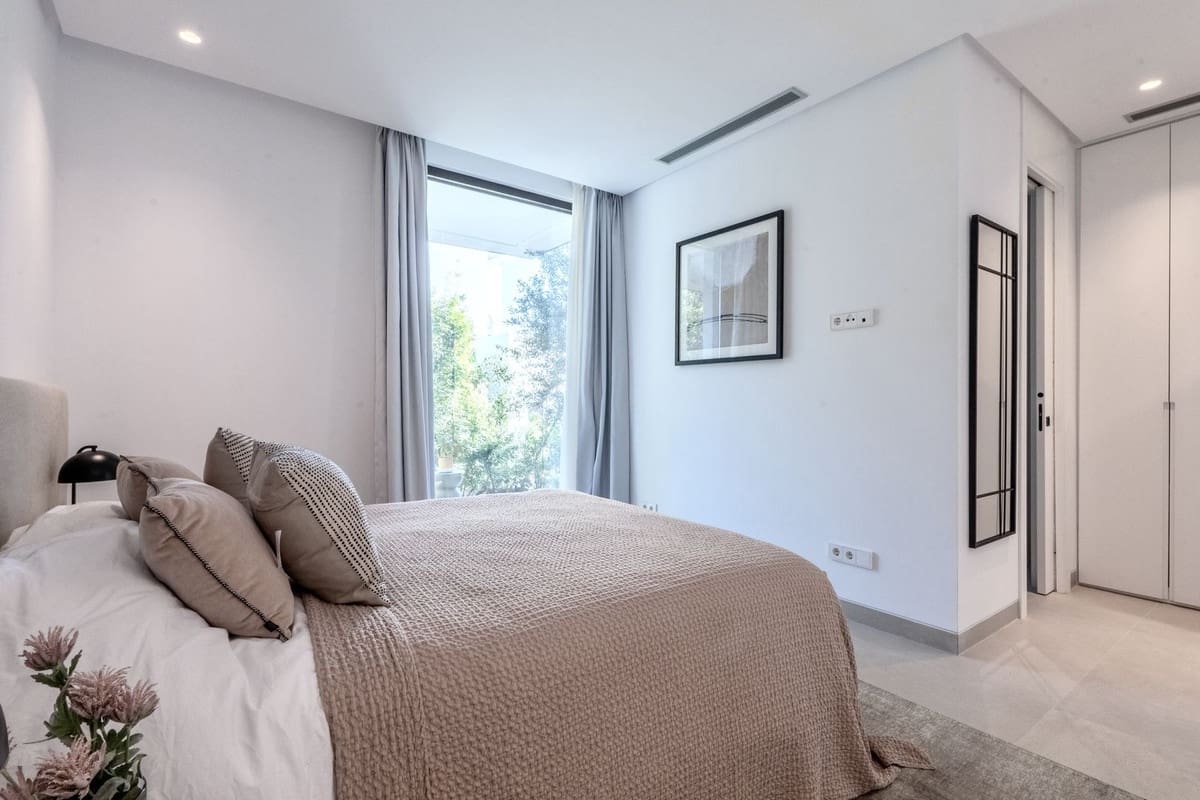 4 bedroom Villa for rent in Marbella with pool garage - € 26,000 (Ref: 9733366)