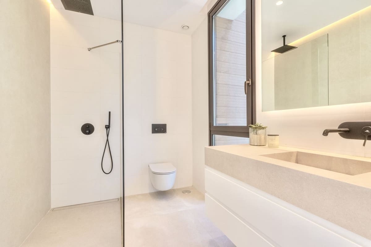 4 bedroom Villa for rent in Marbella with pool garage - € 26,000 (Ref: 9733366)