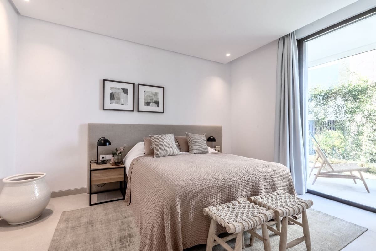 4 bedroom Villa for rent in Marbella with pool garage - € 26,000 (Ref: 9733366)