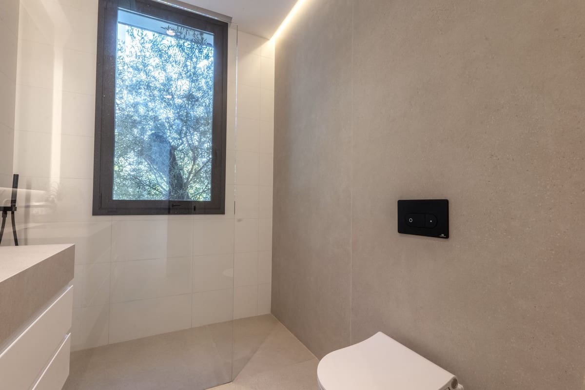 4 bedroom Villa for rent in Marbella with pool garage - € 26,000 (Ref: 9733366)