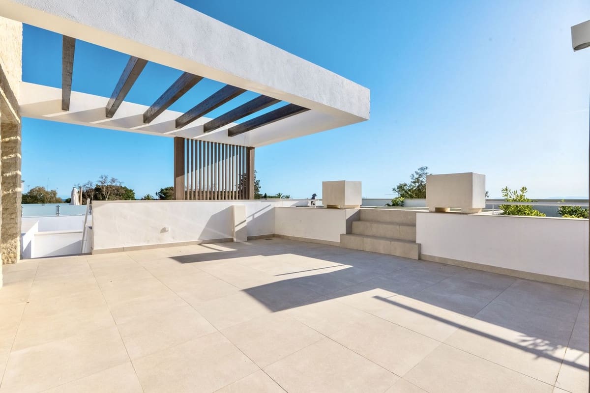 4 bedroom Villa for rent in Marbella with pool garage - € 26,000 (Ref: 9733366)