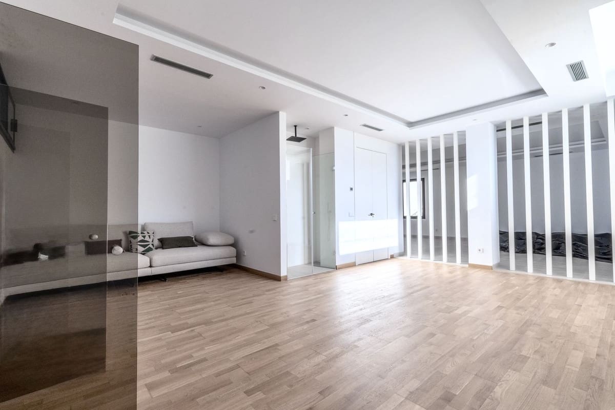 4 bedroom Villa for rent in Marbella with pool garage - € 26,000 (Ref: 9733366)