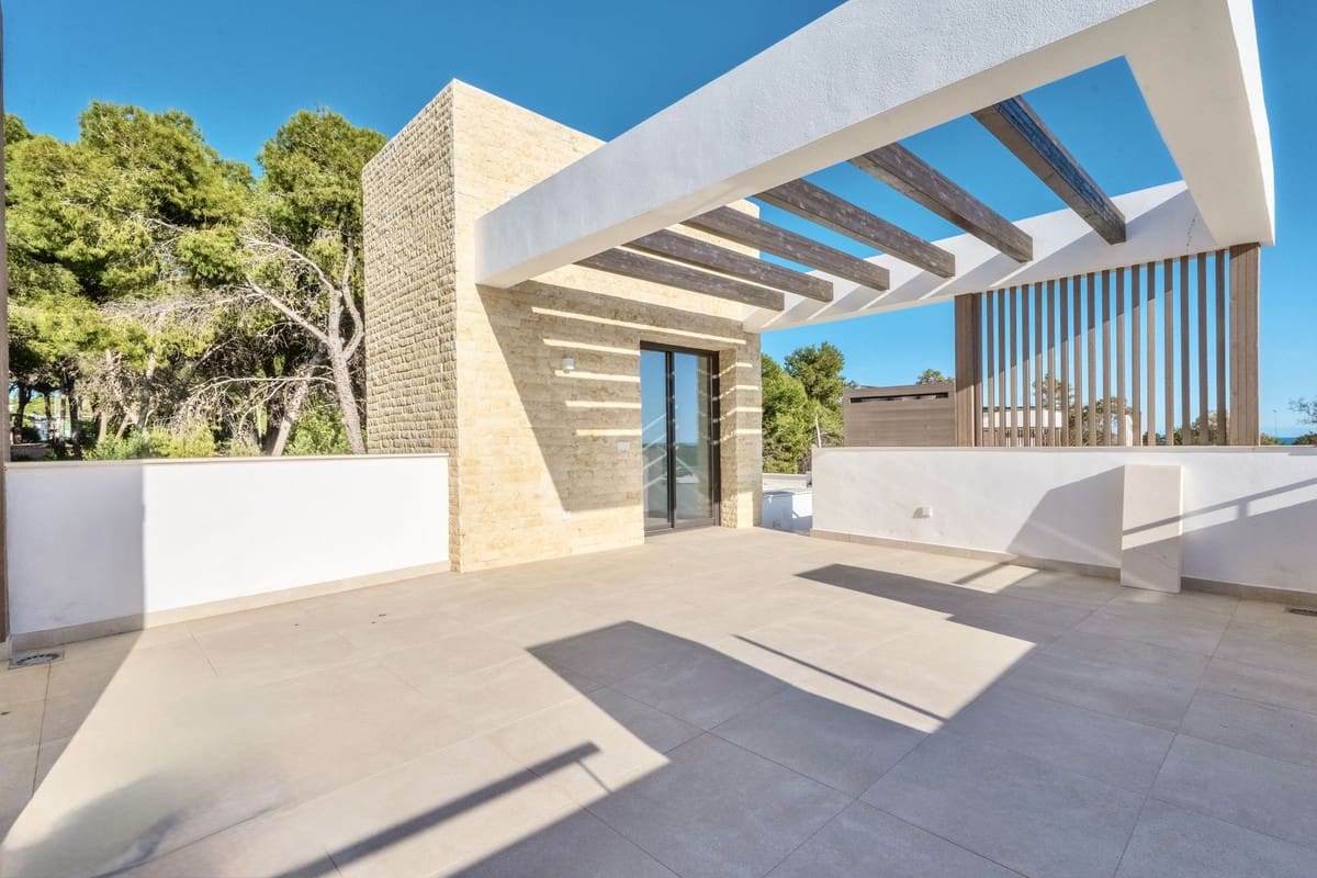 4 bedroom Villa for rent in Marbella with pool garage - € 26,000 (Ref: 9733366)