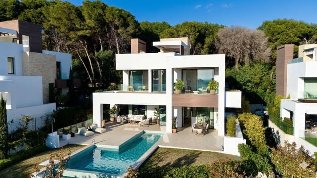 4 soveværelse Villa til leje i Marbella med swimmingpool garage - € 28.000 (Ref: 9733366)
